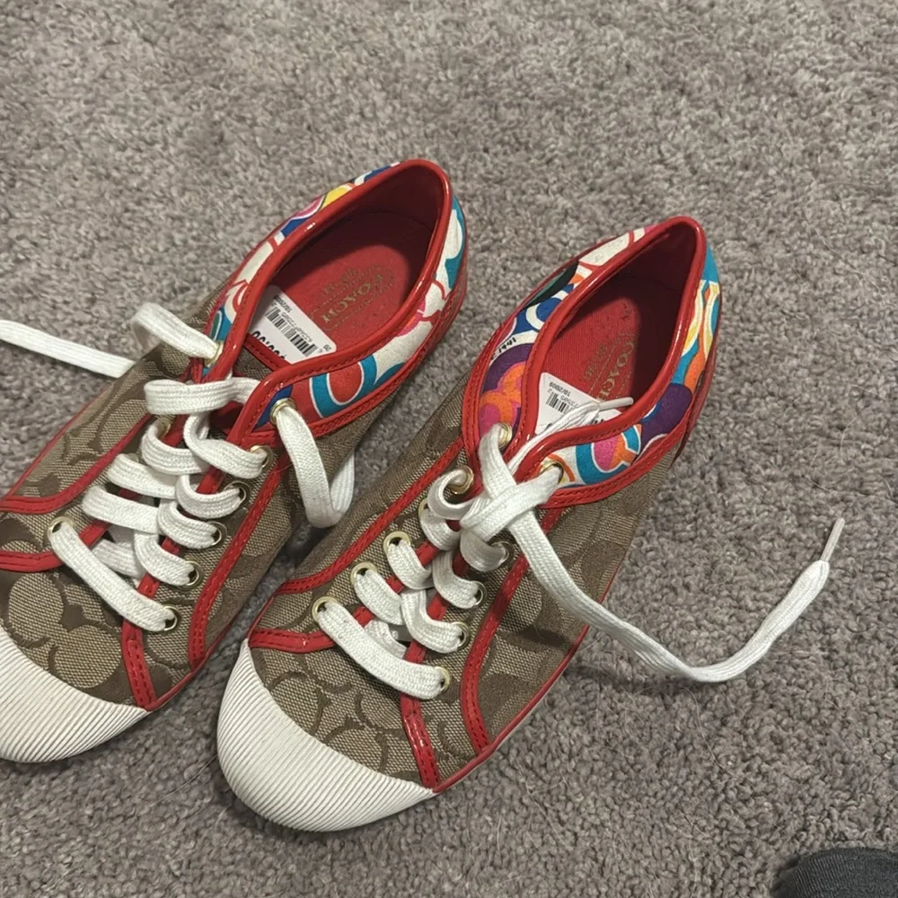 Coach Zorra Signature C Canvas Logo Red Khaki Brown
Sneakers Tennis Shoes 7. - Picture 7 of 9